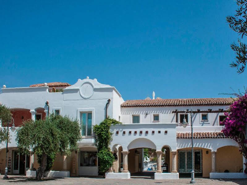 La Reggia Di Nausicaa Aparthotel Santa Teresa Gallura Bagian luar foto